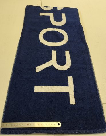 custom gym towels with zippered pocket
