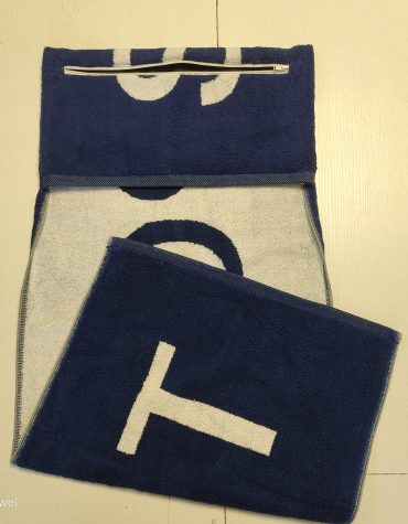 custom gym towels with zippered pocket