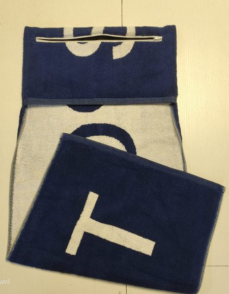 custom gym towels with zippered pocket