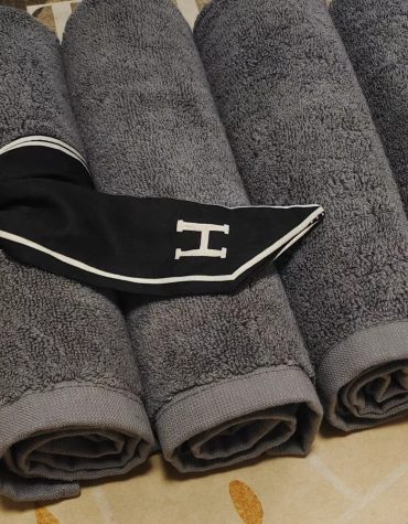grey hand towels